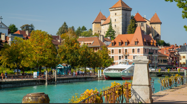 Château d'Annecy dominant la vieille ville
